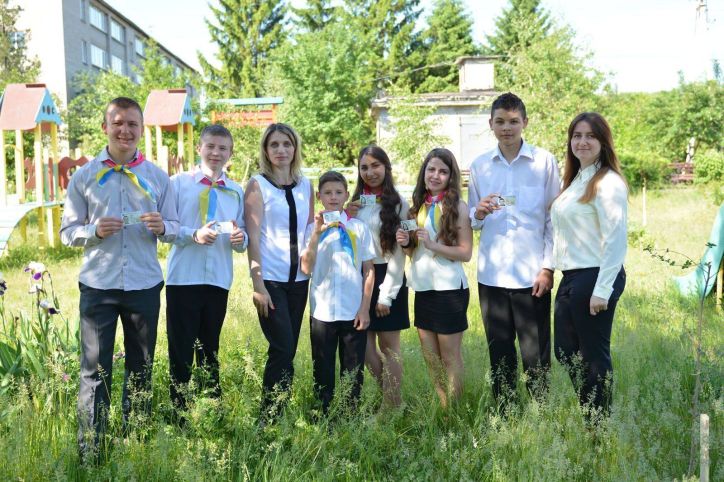 На Полтавщині вихованці школи-інтернату із числа дітей-сиріт отримали свої перші паспорти