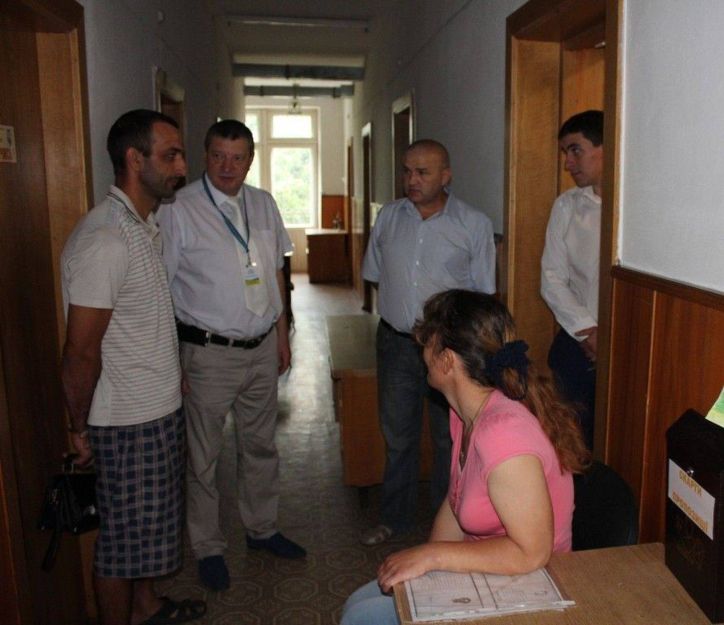 Керівник міграційної служби Житомирщини  з робочою поїздкою побував у Лугинському районному секторі