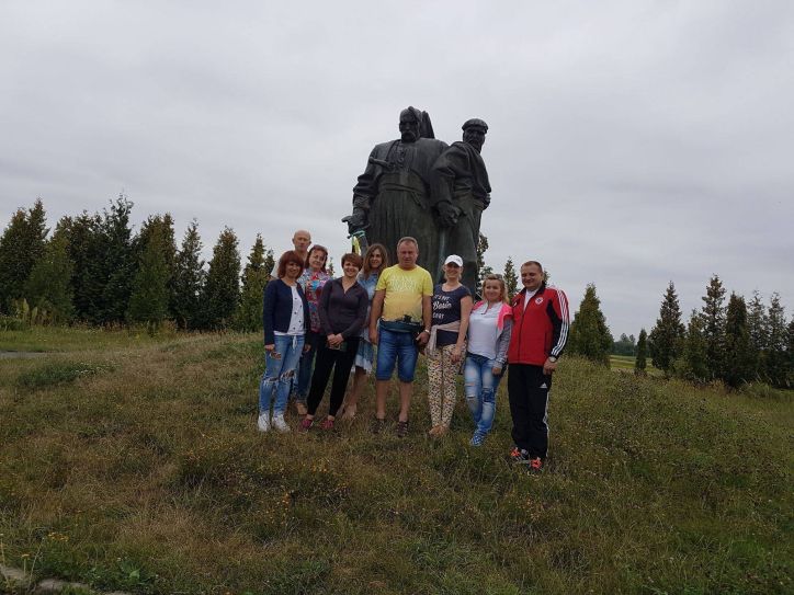 До Дня Незалежності України працівники міграційної служби Волині відвідали Національний історико-меморіальний заповідник 