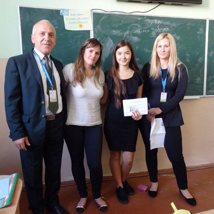 Чернівецька школярка отримала перший паспорт просто під час уроку