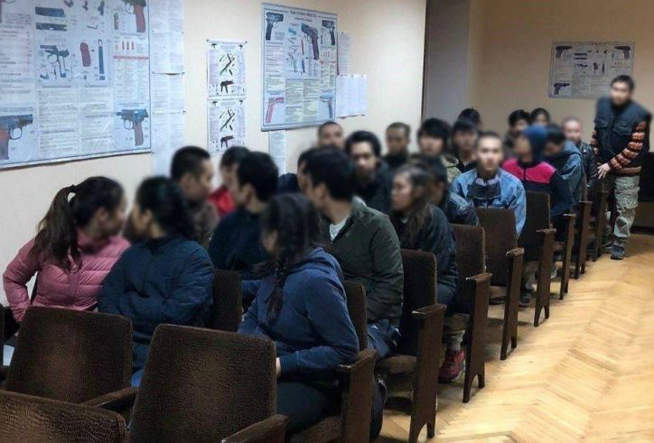Спільно з Національною поліцією виявлено групу громадян В'єтнаму, які незаконно перебувають в Україні