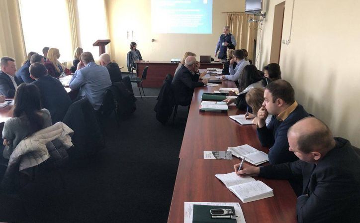 В Ужгороді провели семінар-лекцію щодо адміністративних порушень