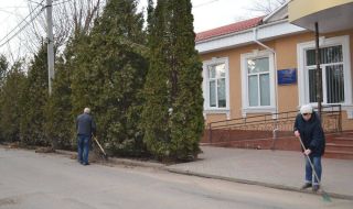 У Кропивницькому міграційники почали заходи з благоустрою