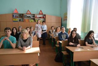 Знову до школи: христинівські міграційники зустрілися з учнями місцевого навчального закладу