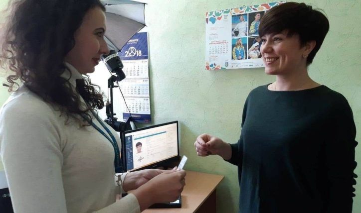 Міграційна служба Черкащини видаватиме готові  ID-картки у день другого туру президентських виборів