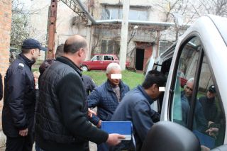 Троє нелегалів з Китаю примусово залишать Україну