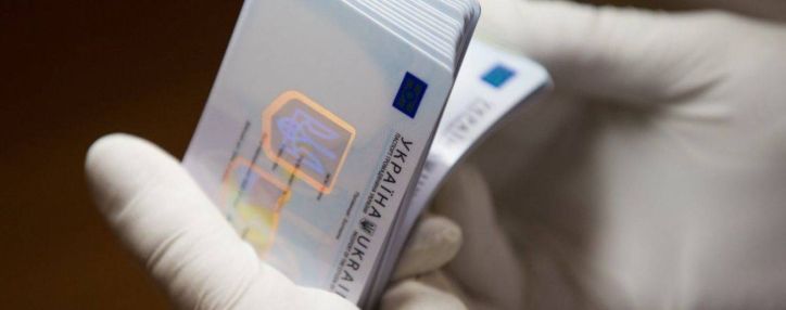 Понад 15 тисяч ID-карток ДМС видала під час другого туру виборів Президента України