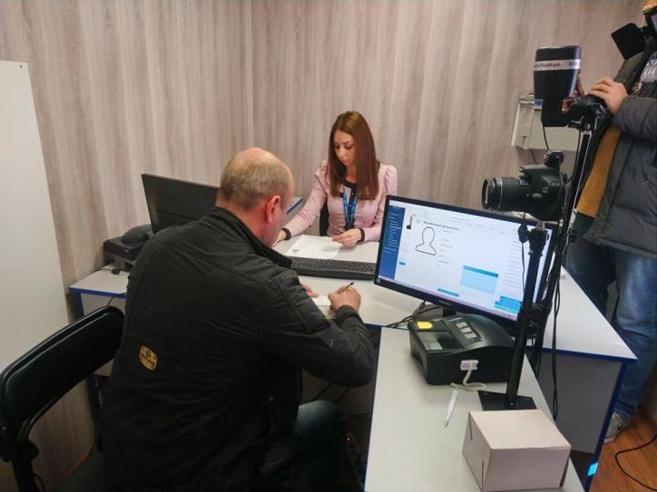 Підрозділи міграційної служби Запорізької області працювали у день повторного голосування