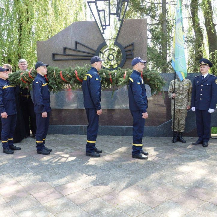 В Чернівцях вшанували жертв та ліквідаторів аварії на ЧАЕС