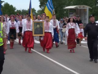 Урочистою ходою до Кобзаря