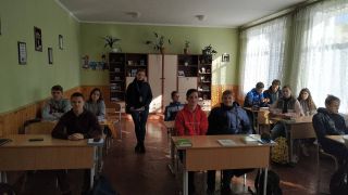 Про паспорт та його роль у житті громадянина розповіли міграційники