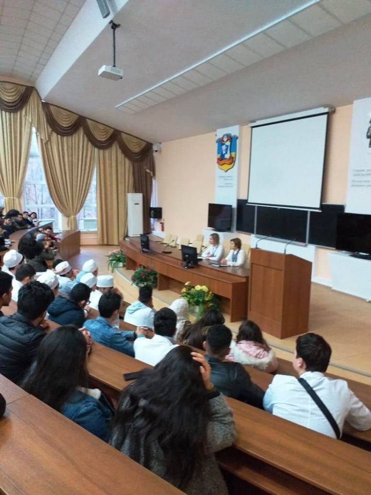 В Запоріжжі,  в рамках проведення Всеукраїнського тижня права, іноземних студентів ознайомили з основами міграційного законодавства