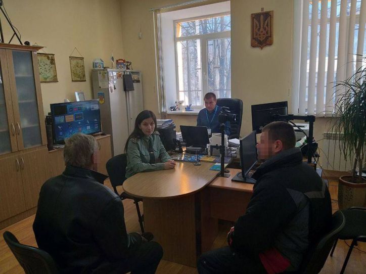 У Путилі двом клієнтам «Центру пробації» надано консультації щодо відновлення паспорта громадянин України
