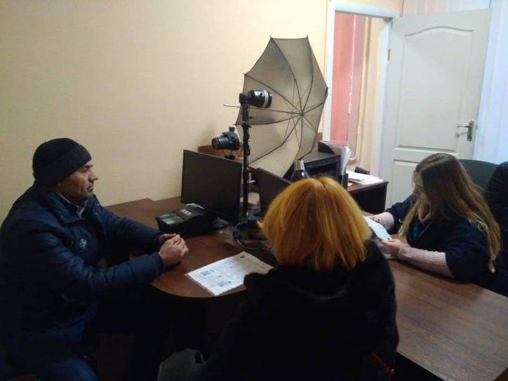 За минулий рік на Херсонщині майже 1400 іноземців та осіб без громадянства оформили біометричні посвідки на проживання в Україні