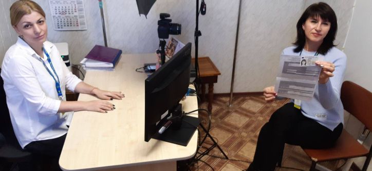 Працівники Міграційної служби Одещини продовжують активно користуватись послугою з внесення КЕП до ID-картки