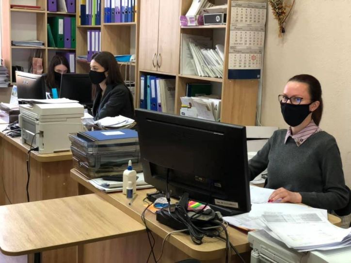 Профком Головного управління ДМС України в Одеській області закупив медичні маски для працівників