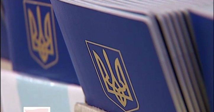 Майже 60% буковинців документовані паспортами громадянина України для виїзду за кордон
