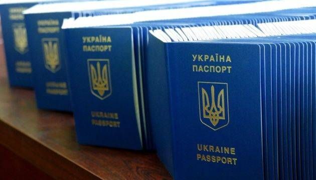 В підрозділах Міграційної служби Одеської  області очікують видачі готові паспорти