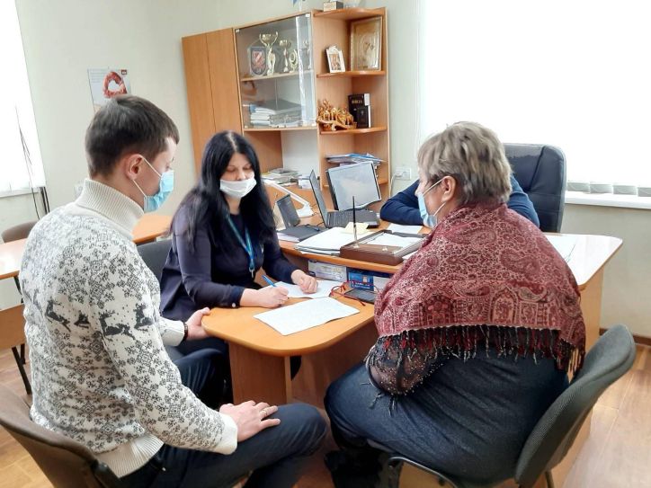 Буковинські міграційники розповіли про оформлення першого паспорта громадянина України в школах та відділах освіти ОТГ