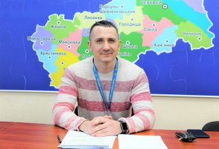 У Черкасах міграційники обговорювали аспекти заповнення декларацій за 2020 рік