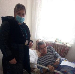 Завдяки злагодженій взаємодії міграційників на Кіровоградщині вручили паспорт, оформлений в Одеській області