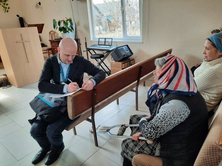 Гощанські міграційники допомагають безпритульним  у відновленні паспортних документів