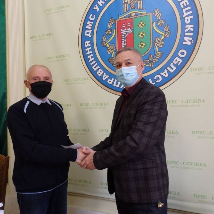 Буковинські міграційники привітали учасника ліквідації аварії на Чорнобильській АЕС