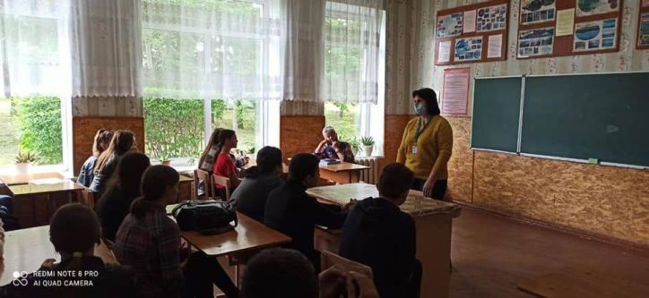 Міграційники Болградського районного відділу зустрілись з учнями