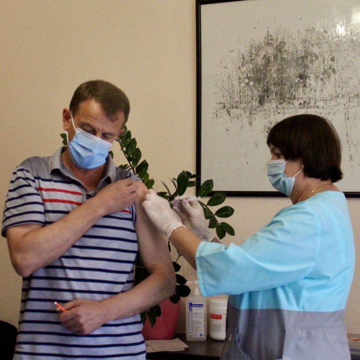 Харківські міграційники вакцинуються від COVID-19