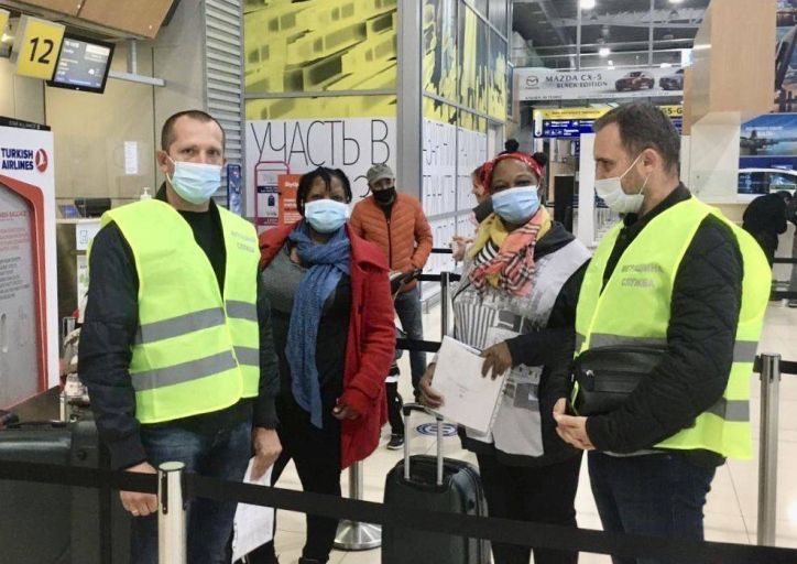 Харківські міграційники видворили двох громадянок Нігерії