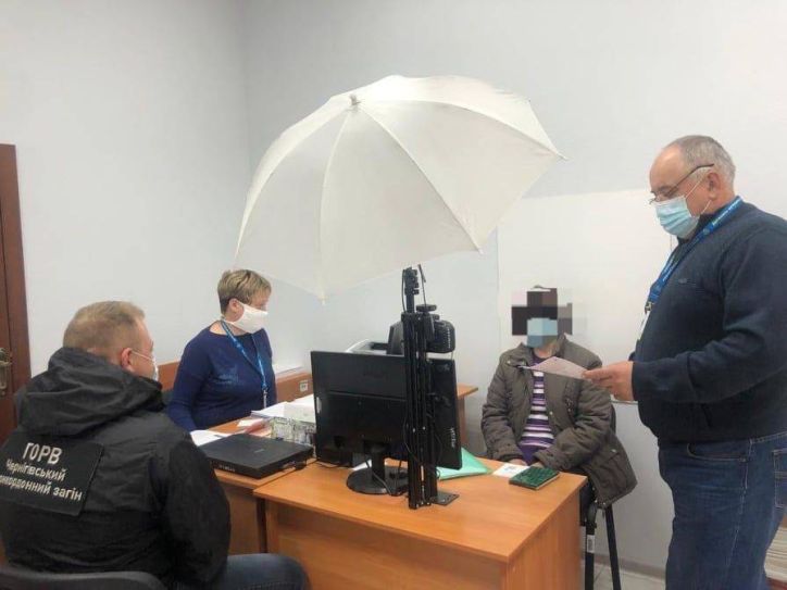 Міграційники Чернігівщини у співпраці з правоохоронними органами продовжують здійснювати перевірки  в рамках операції «Мігрант»