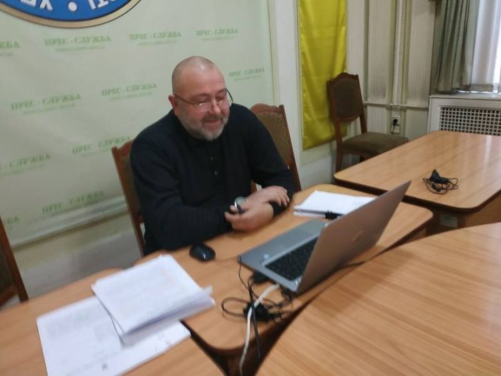 В Чернівцях вивчали зміни до постанови, що спростила процедуру оформлення паспорта громадянина України