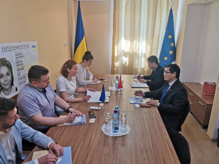 Голова ДМС України зустрілася з Послом В'єтнаму в Україні
