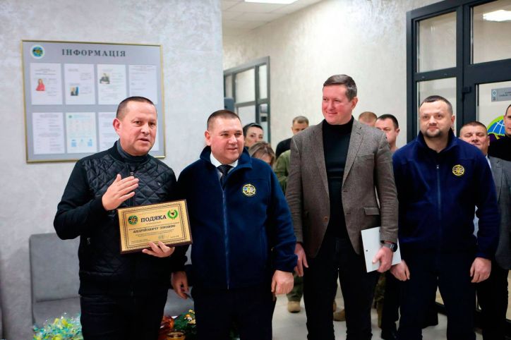 До послуг територіальної громади на Івано-Франківщині відкрили найсучасніший підрозділ міграційної служби