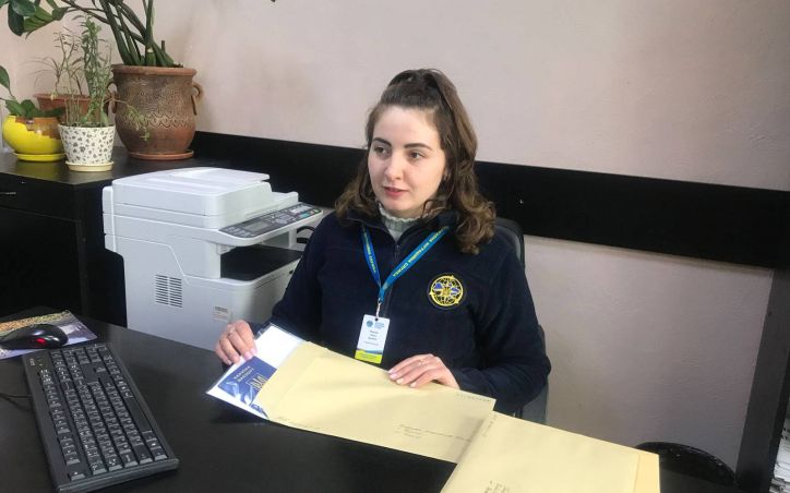 Міграційна служба Івано-Франківської області подбала про те, щоб майже півсотні українців отримали паспорти за кордоном