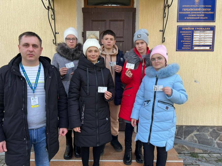 У Герцаївському районі оформили перший паспорт вихованцям  притулку при монастирі
