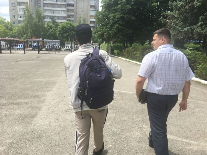 Івано-Франківщина: трьох іноземців-правопорушників зобов’язано виїхати, натомість двом іноземцям заборонено в’їжджати в Україну