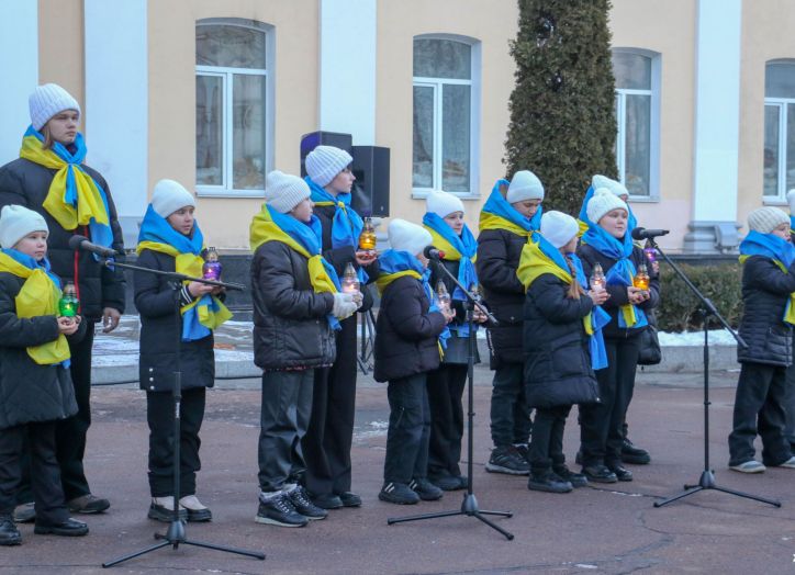 Міграційна служба Житомирщини долучилася до вшанування пам’яті Героїв Небесної Сотні