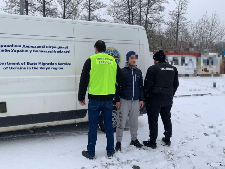 На Волині раніше судимого громадянина Республіки Білорусь видворено за межі України