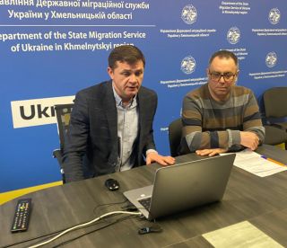 Міграційники Хмельниччини обговорили правила заповнення Е-декларацій  за 2024 рік