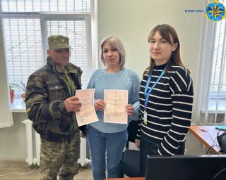 Пари обирають зручність, тому обмінюють паспорт нареченим у день весілля