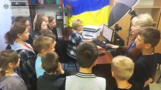 У Петриківці відбулася цікава зустріч ліцеїстів з міграційниками