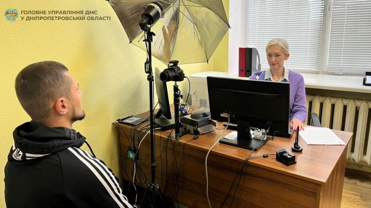 У Дніпрі виявили двох громадян рф, які проживають на території України без реєстрації та з недійсними документами