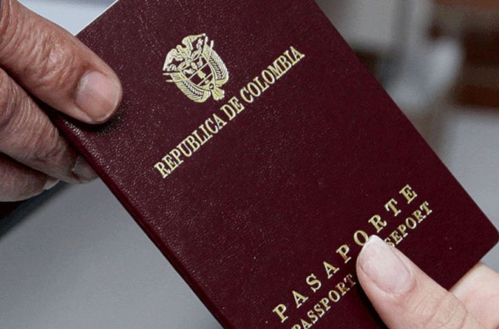 За порушення правил перебування у примусовому порядку з України виїхали двоє громадян Колумбії і громадянин білорусі