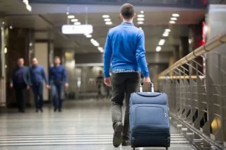 Іноземці все більше обирають процедуру добровільного повернення