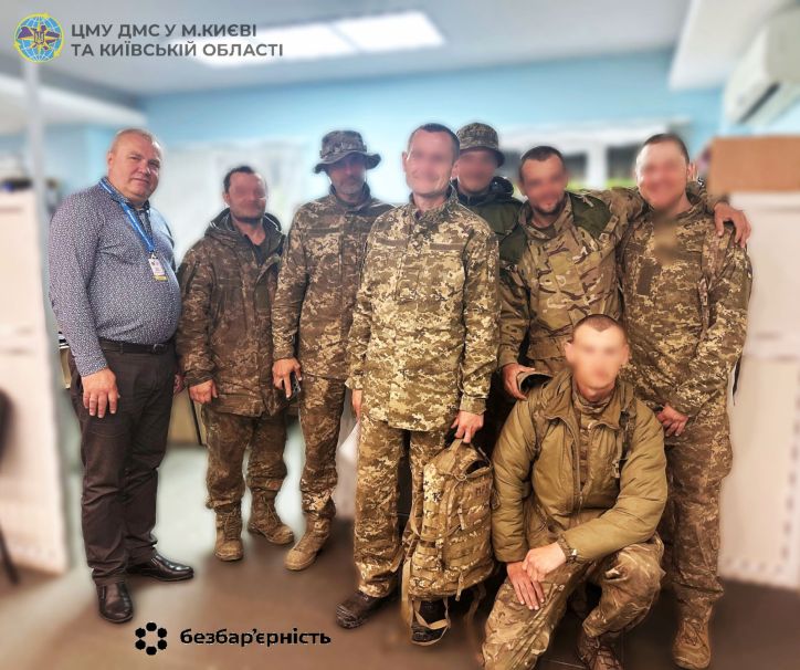 Безбар′єрний простір на Київщині: військові швидко отримали паспорти