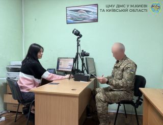 Київ: бійцю швидко оформили закордонний паспорт – на профнавчання прибуде вчасно