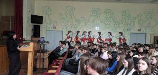 Міграційники Хмельниччини провели інформаційну кампанію для старшокласників  про переваги біометричних документів