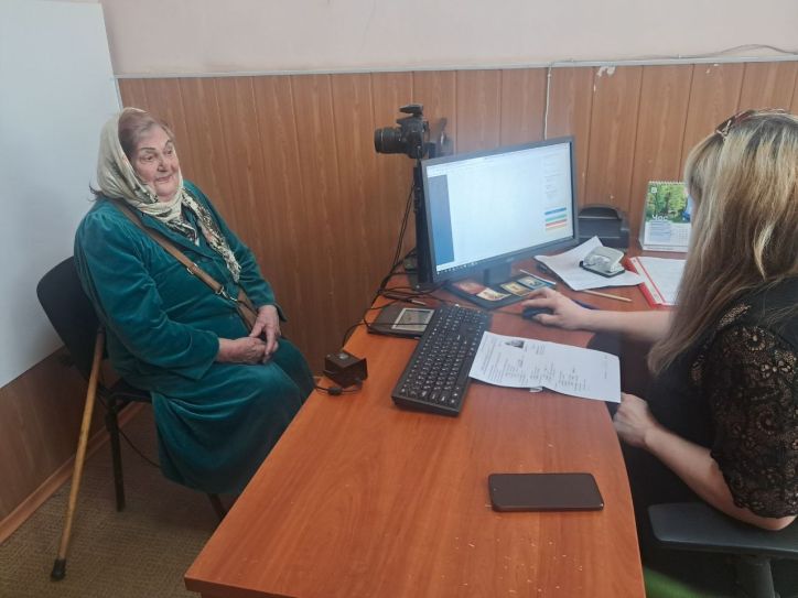 Слов’янський відділ надає адміністративні послуги людям з інвалідністю