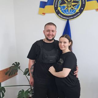 Після шлюбу — обмін паспорта: у секторі ДМС надали послугу молодій родині